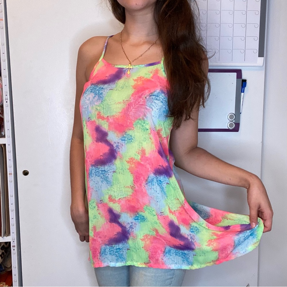Multicolored SprayPaint Pattern Tank Top - Picture 7 of 8